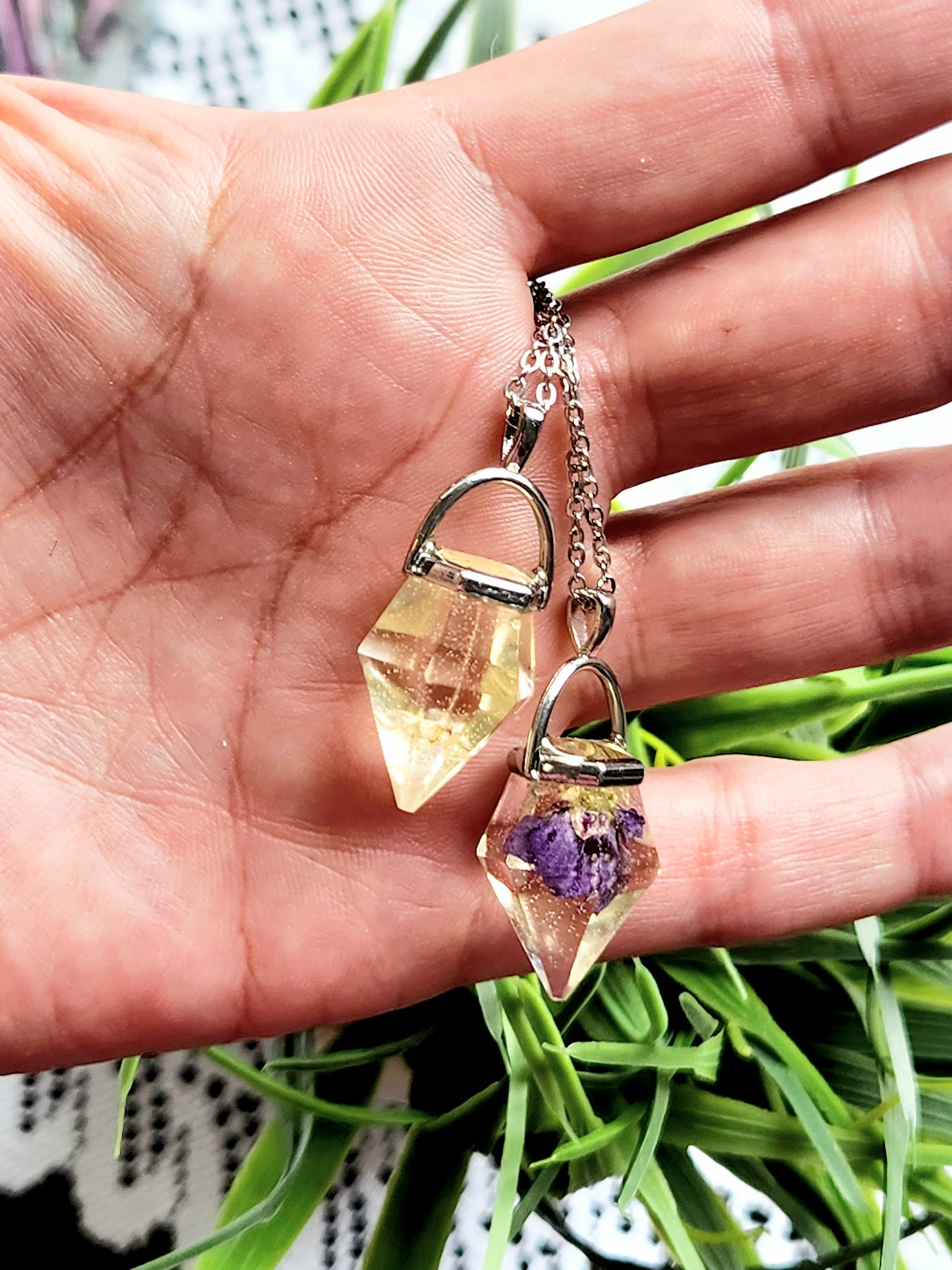 Crystal gem pendants with real flowers