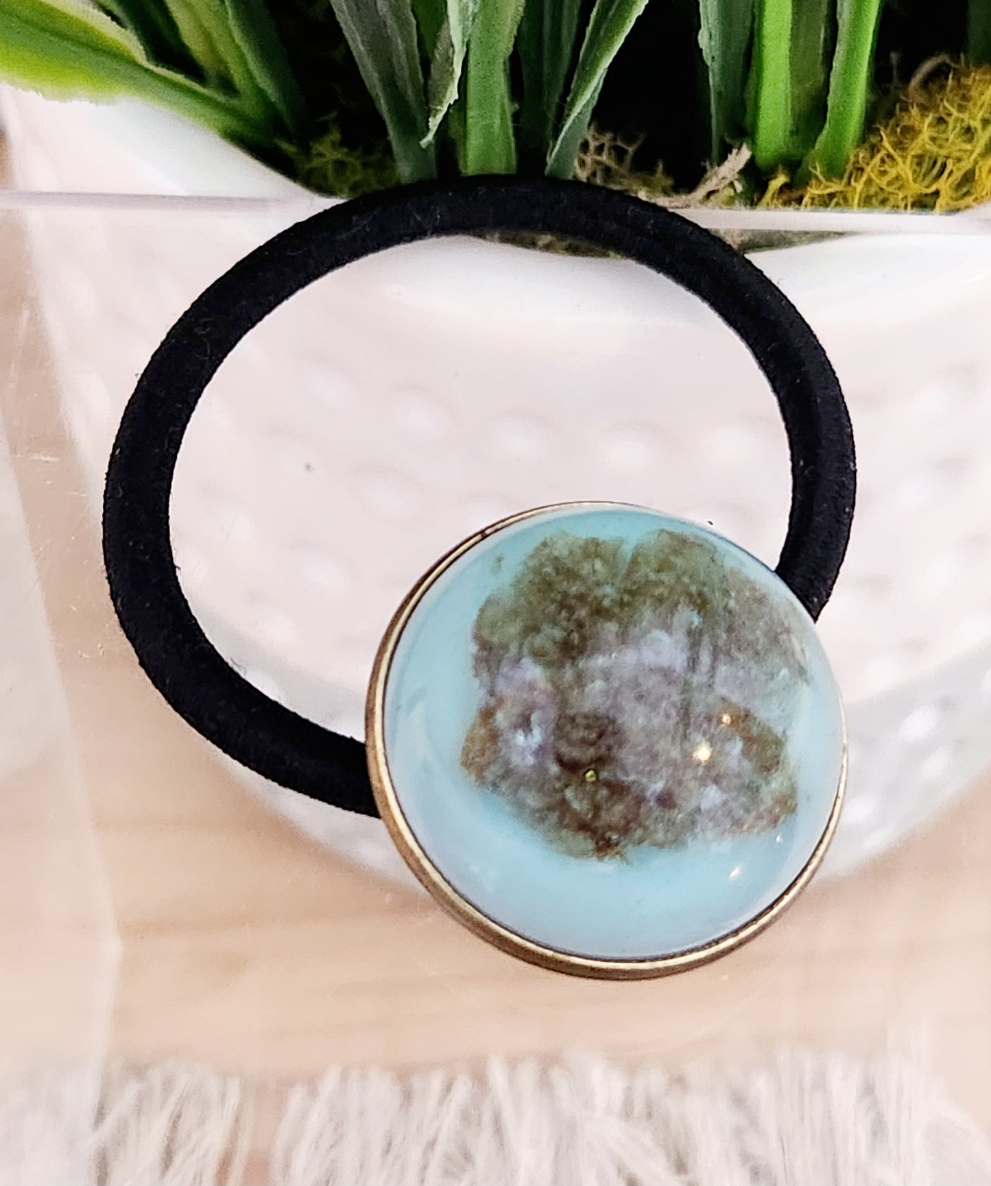 Hair elastics with tundra gems
