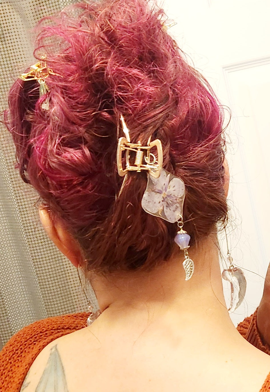 Hair clips with tundra gems
