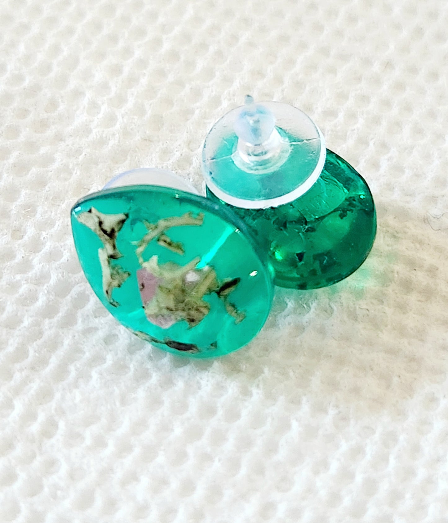Small green earrings with real plants