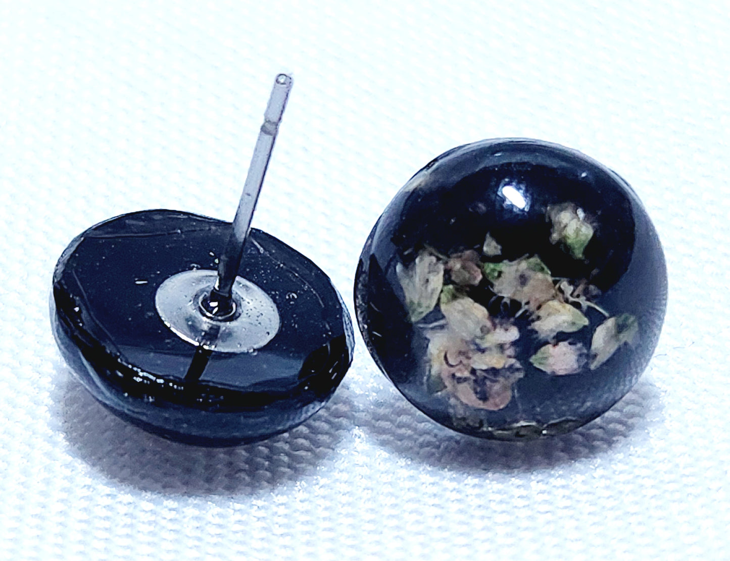 Velvet black earrings with real tundra flowers