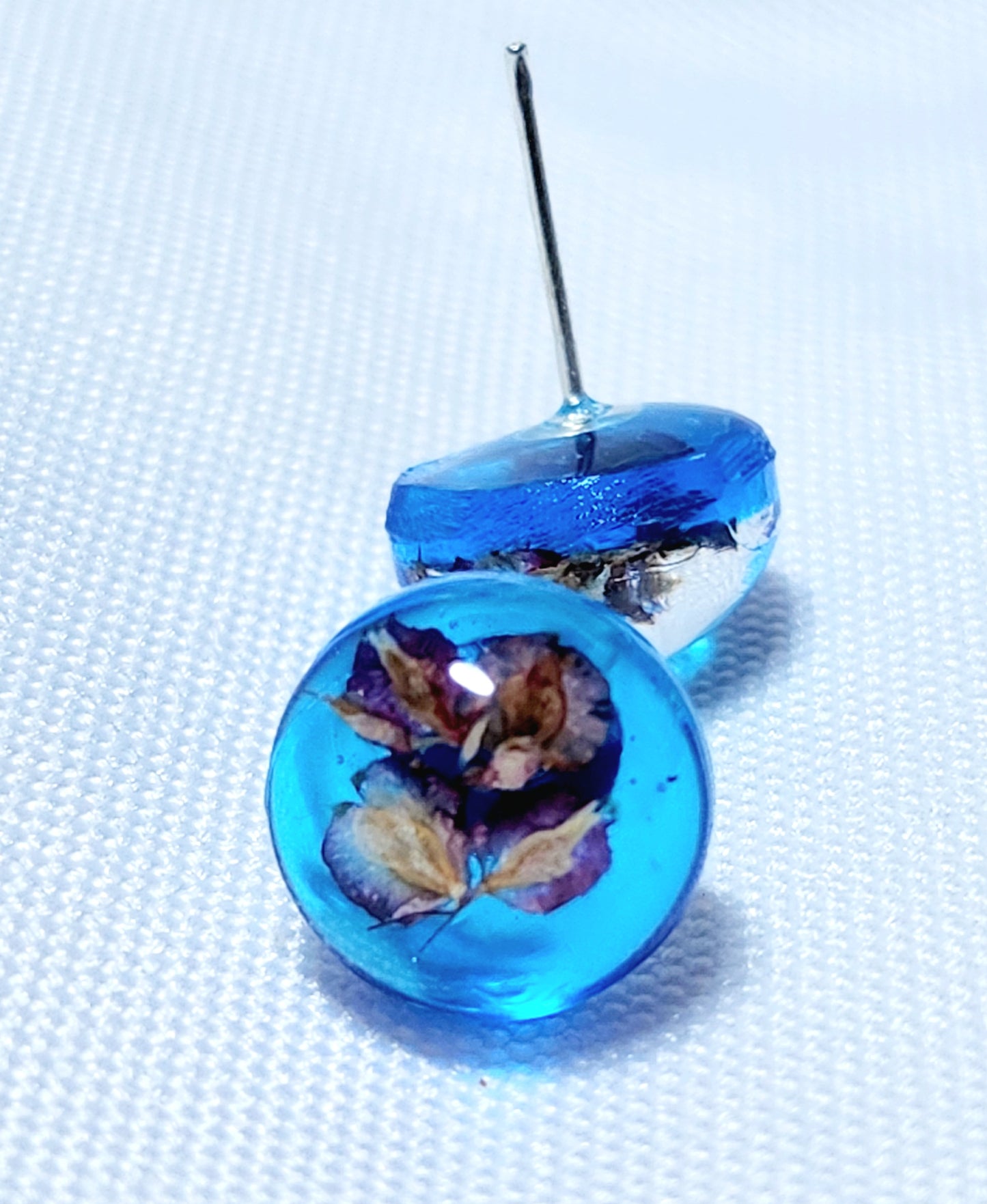 Sky blue tundra flower earrings