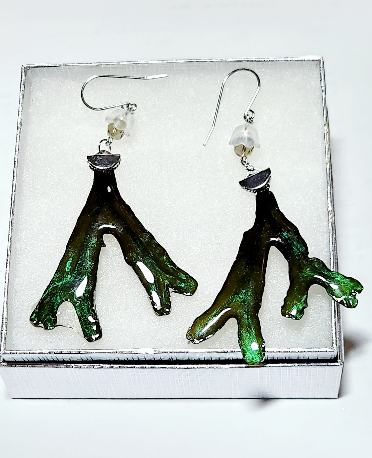 Seaweed earrings in green frond